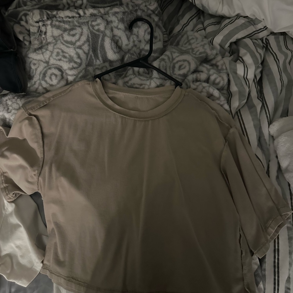SHEIN Tan Short Sleeve Tee